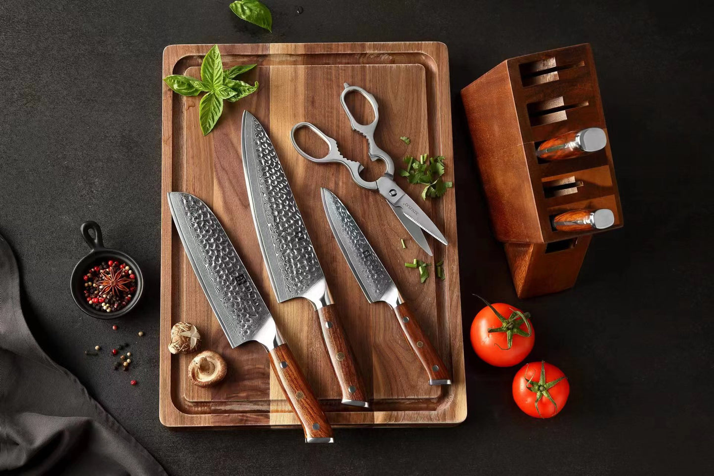Damascus knife industry trends and new product information