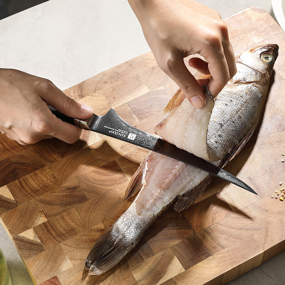 XINZUO Professional Fillet Knife, 67-layers Damascus Super Steel，Ergonomic Non-Slip Handle, Sharp Cutting Knife for Deboning Fish & Slicing Seafood